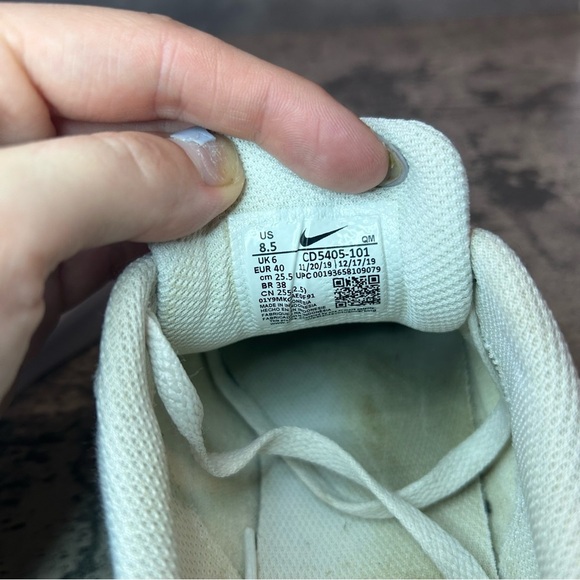 Nike Court Royale Sneakers Womens sz 8.5 - white - Picture 9 of 9